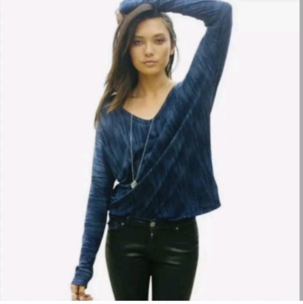 Cloth & Stone blue long sleeve shirt